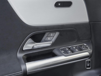 Mercedes-Benz GLA 200 AMG Night MBUXNavi-Prem. Kamera AHK