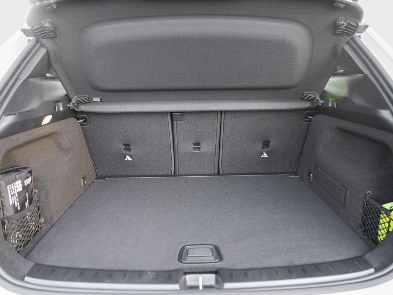 Mercedes-Benz GLA 200 AMG Night MBUXNavi-Prem. Kamera AHK