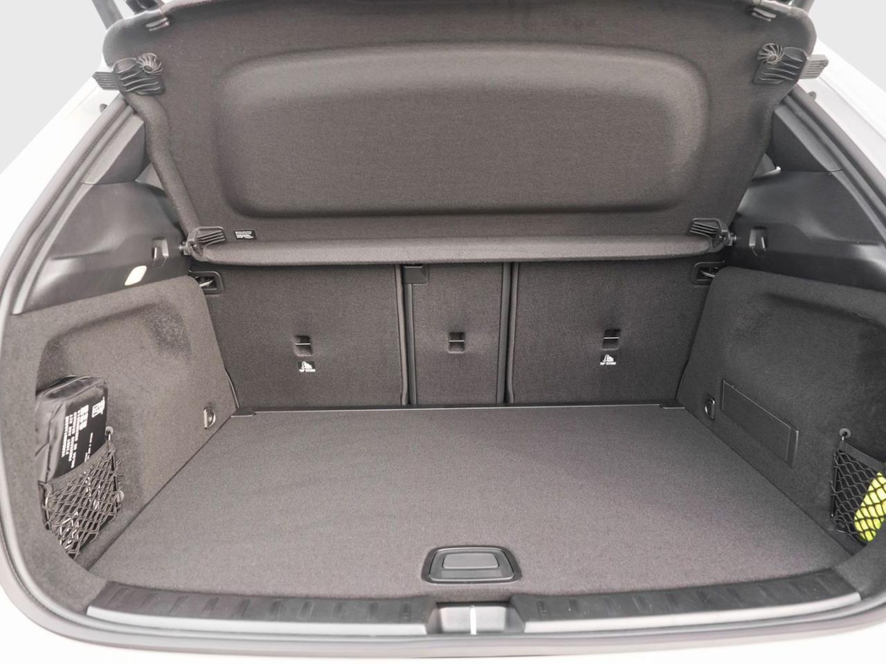 Mercedes-Benz GLA 200 AMG Night MBUXNavi-Prem. Kamera AHK