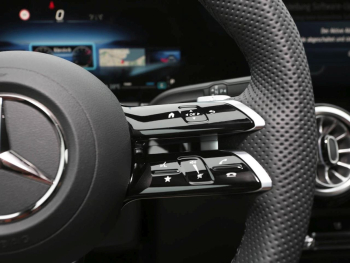 Mercedes-Benz GLA 200 AMG Night Navi 360° AHK EasyPack Park-P