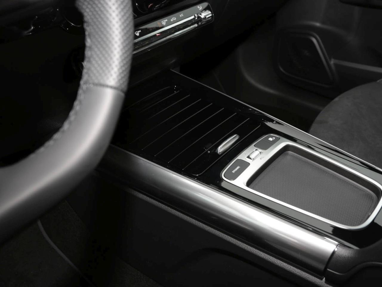 Mercedes-Benz GLA 200 AMG Night Navi 360° AHK EasyPack Park-P