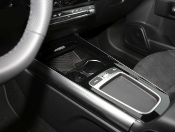 Mercedes-Benz GLA 200 AMG Night Navi 360° AHK EasyPack Park-P