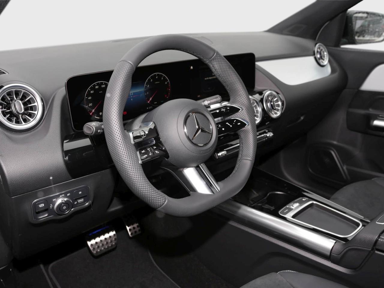 Mercedes-Benz GLA 200 AMG Night Navi 360° AHK EasyPack Park-P