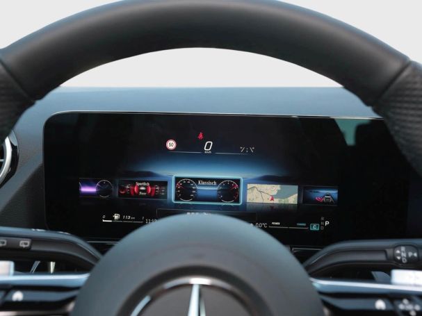 Mercedes-Benz GLA 200 AMG Night 360° AHK EasyPack Kamera SHZ