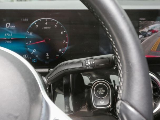 Mercedes-Benz GLA 200 Progressive MBUXNavi Kamera Easy-Pack