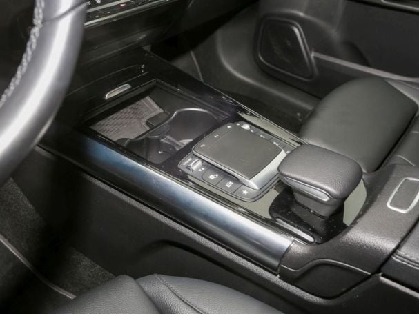 Mercedes-Benz GLA 200 Progressive MBUXNavi Kamera Easy-Pack