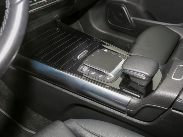 Mercedes-Benz GLA 200 Progressive MBUXNavi Kamera Easy-Pack