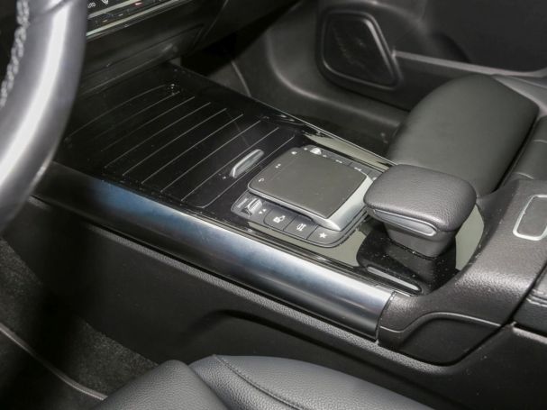 Mercedes-Benz GLA 200 Progressive MBUXNavi Kamera Easy-Pack