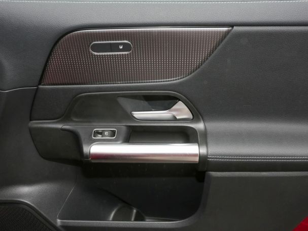 Mercedes-Benz GLA 200 Progressive MBUXNavi Kamera Easy-Pack