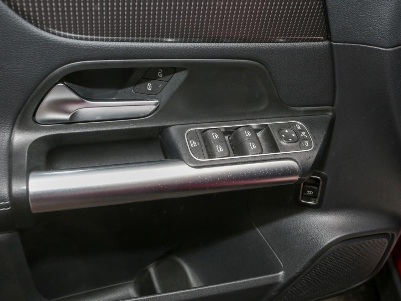 Mercedes-Benz GLA 200 Progressive MBUXNavi Kamera Easy-Pack