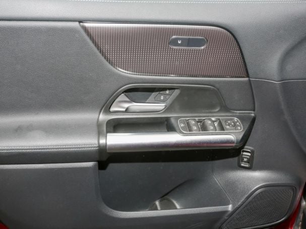 Mercedes-Benz GLA 200 Progressive MBUXNavi Kamera Easy-Pack