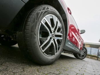 Mercedes-Benz GLA 200 Progressive MBUXNavi Kamera Easy-Pack