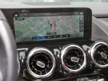 Mercedes-Benz GLA 200 Progressive MBUXNavi Kamera Easy-Pack