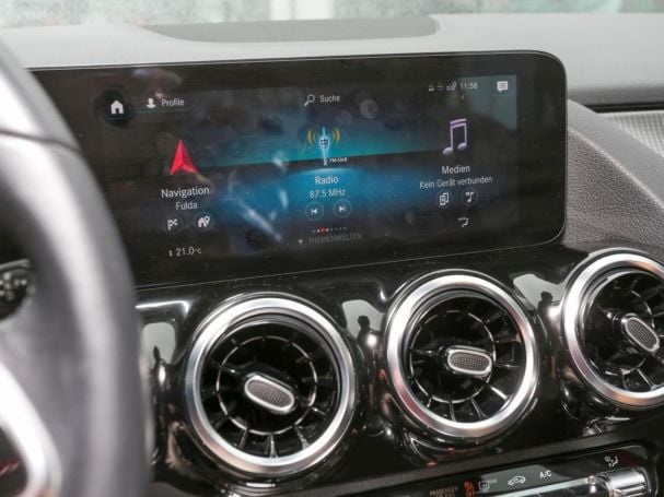 Mercedes-Benz GLA 200 Progressive MBUXNavi Kamera Easy-Pack