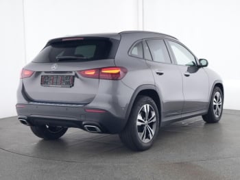 Mercedes-Benz GLA 200 Progressive Night Lenkradhzg Easy-Pack