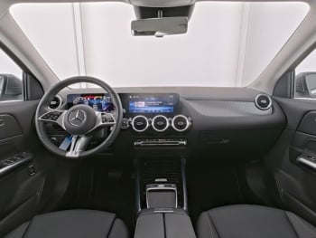 Mercedes-Benz GLA 200 Progressive MBUX Navi-Prem. AHK Kamera
