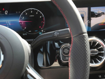 Mercedes-Benz GLA 200 AMG MBUX Navi-Prem Totwinkel AHK 360°