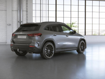 Mercedes-Benz GLA 200 AMG Night Burmester Kamera Easy-Pack AHK