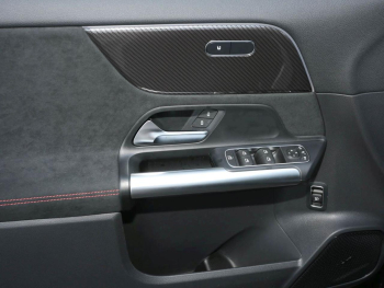 Mercedes-Benz GLA 200 AMG Night Panorama Distronic 360° AHK