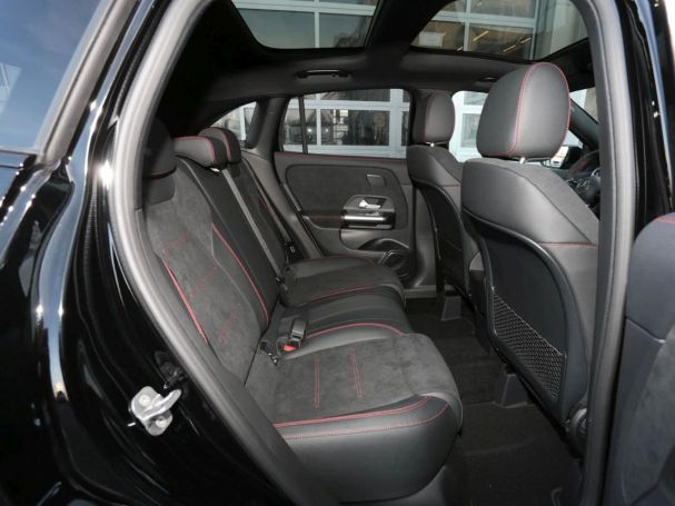 Mercedes-Benz GLA 200 AMG Night Panorama Distronic 360° AHK