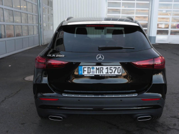 Mercedes-Benz GLA 200 AMG Night Panorama Distronic 360° AHK