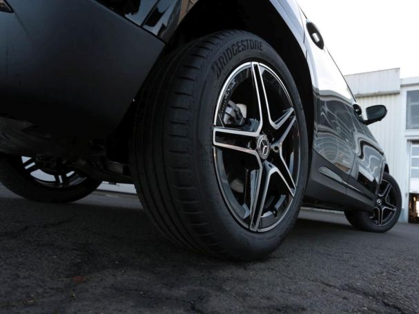 Mercedes-Benz GLA 200 AMG Night Panorama Distronic 360° AHK