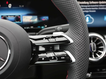 Mercedes-Benz GLA 200 AMG MBUXNavi-Prem. Kamera Easy-Pack AHK