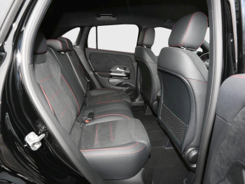 Mercedes-Benz GLA 200 AMG MBUXNavi-Prem. Kamera Easy-Pack AHK