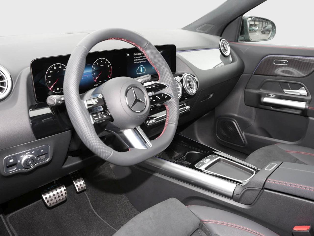 Mercedes-Benz GLA 200 AMG MBUXNavi-Prem. Kamera Easy-Pack AHK