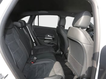 Mercedes-Benz GLA 200 AMG Night MBUX Navi AHK Kamera EasyPack