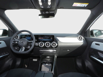 Mercedes-Benz GLA 200 AMG Night MBUX Navi AHK Kamera EasyPack