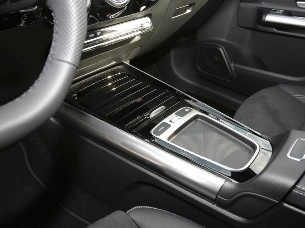 Mercedes-Benz GLA 200 AMG Night MBUX Navi AHK Kamera EasyPack Mercedes-Benz GLA 200 AMG Night MBUX Navi AHK Kamera EasyPack