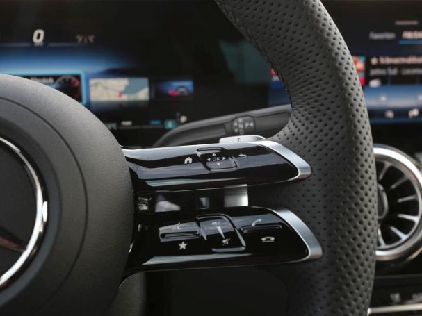 Mercedes-Benz GLA 200 AMG Night MBUX Navi AHK Kamera EasyPack Mercedes-Benz GLA 200 AMG Night MBUX Navi AHK Kamera EasyPack