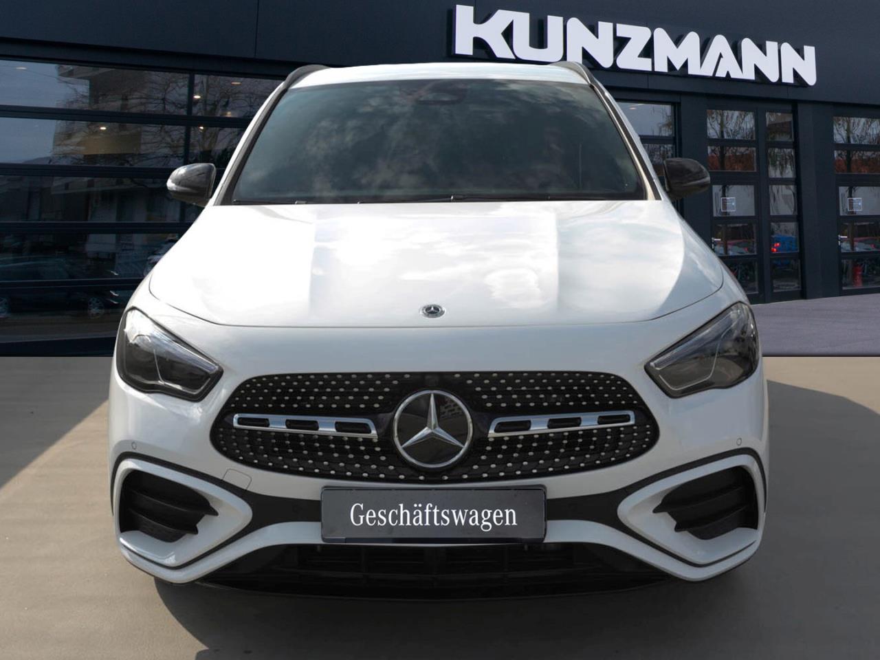Mercedes-Benz GLA 200 AMG Night MBUX Navi AHK Kamera EasyPack