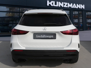 Mercedes-Benz GLA 200 AMG Night MBUX Navi AHK Kamera EasyPack