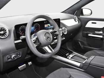 Mercedes-Benz GLA 200 AMG Night MBUXNavi-Prem. Kamera AHK