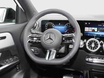 Mercedes-Benz GLA 200 AMG Night MBUXNavi-Prem. Kamera AHK