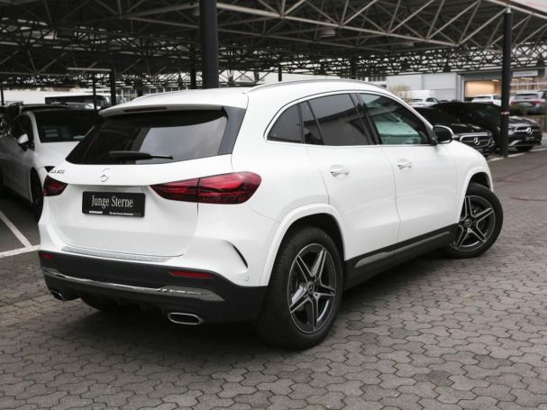 Mercedes-Benz GLA 200 AMG Navi Panorama Distronic 360° Memory