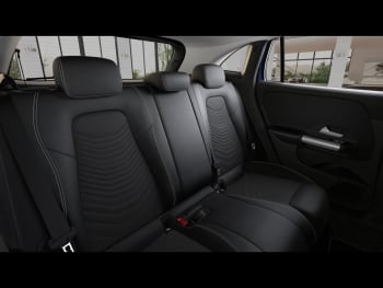 Mercedes-Benz GLA 200 Progressive Standheizung 360° Kamera AHK