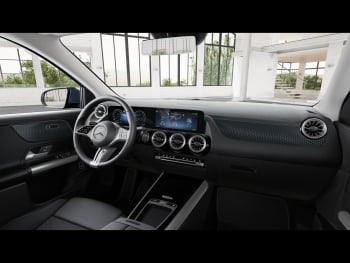 Mercedes-Benz GLA 200 Progressive Standheizung 360° Kamera AHK