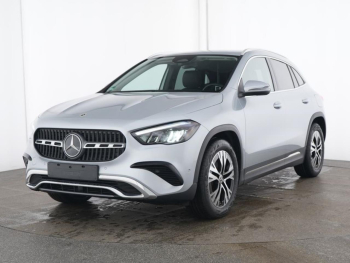 Mercedes-Benz GLA 220 4M Progressive Kamera Easy-Pack AHK