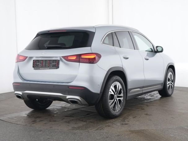 Mercedes-Benz GLA 220 4M Progressive Kamera Easy-Pack AHK