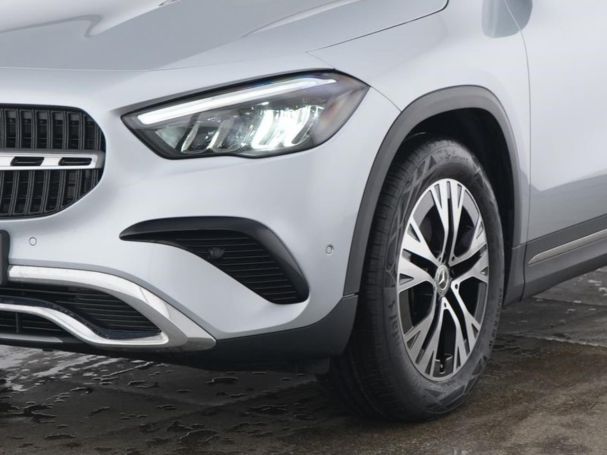 Mercedes-Benz GLA 220 4M Progressive Kamera Easy-Pack AHK