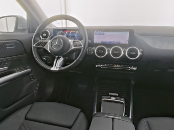 Mercedes-Benz GLA 220 4M Progressive Kamera Easy-Pack AHK