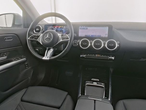 Mercedes-Benz GLA 220 4M Progressive Kamera Easy-Pack AHK