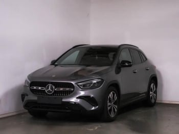 Mercedes-Benz GLA 220 4M Progressive Night MBUX Panorama 360°