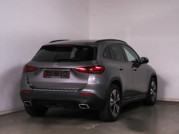 Mercedes-Benz GLA 220 4M Progressive Night MBUX Panorama 360°