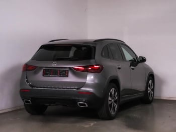 Mercedes-Benz GLA 220 4M Progressive Night MBUX Panorama 360°