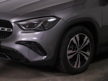 Mercedes-Benz GLA 220 4M Progressive Night MBUX Panorama 360°