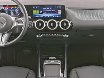 Mercedes-Benz GLA 220 4M Progressive Night AHK MBUX Navi-Prem.